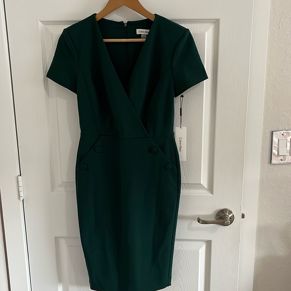 NWT Calvin Klein Forest Green Dress. Size 4.